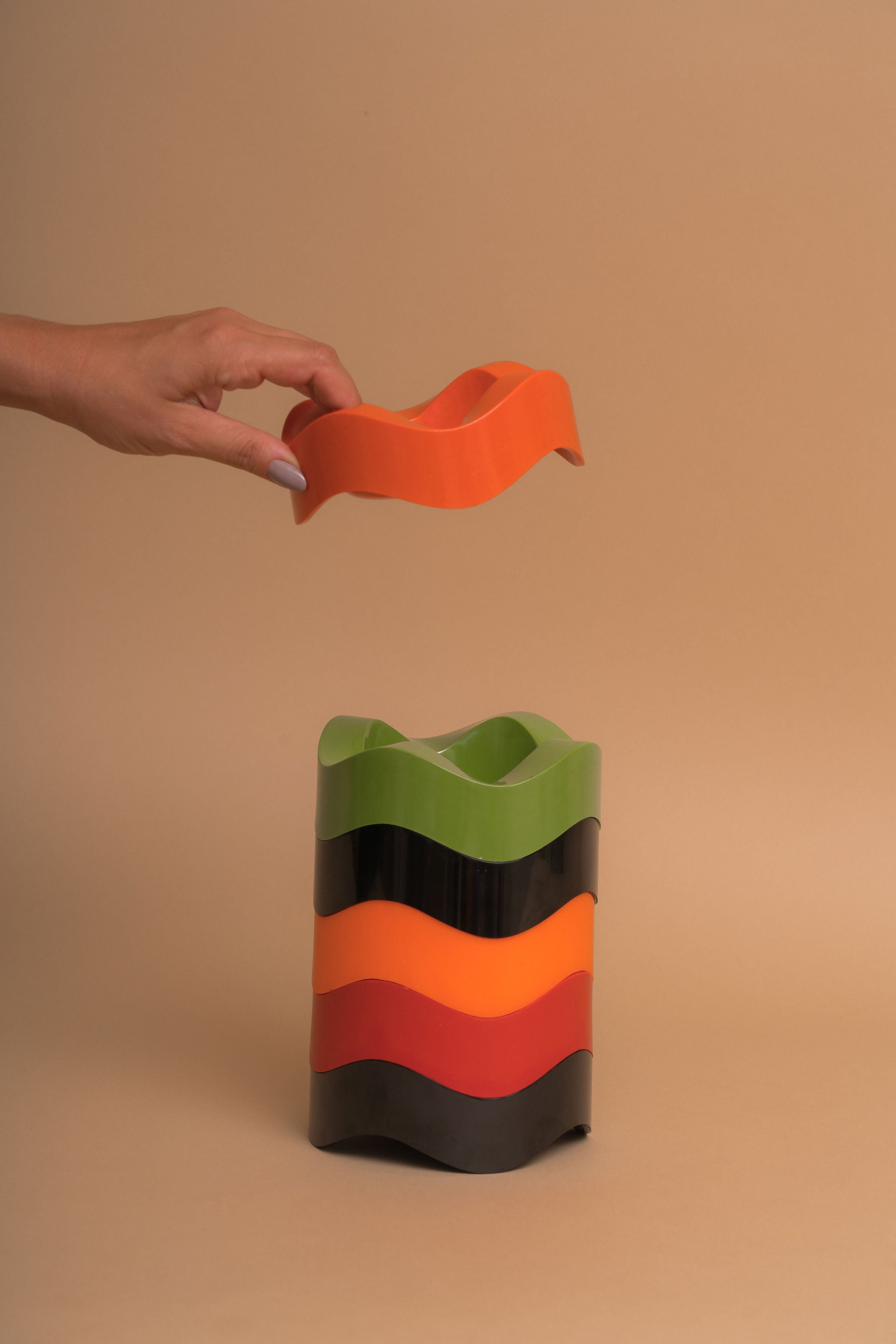 Ulmar Wave Stackable Ashtrays In USA | Eufloria Market