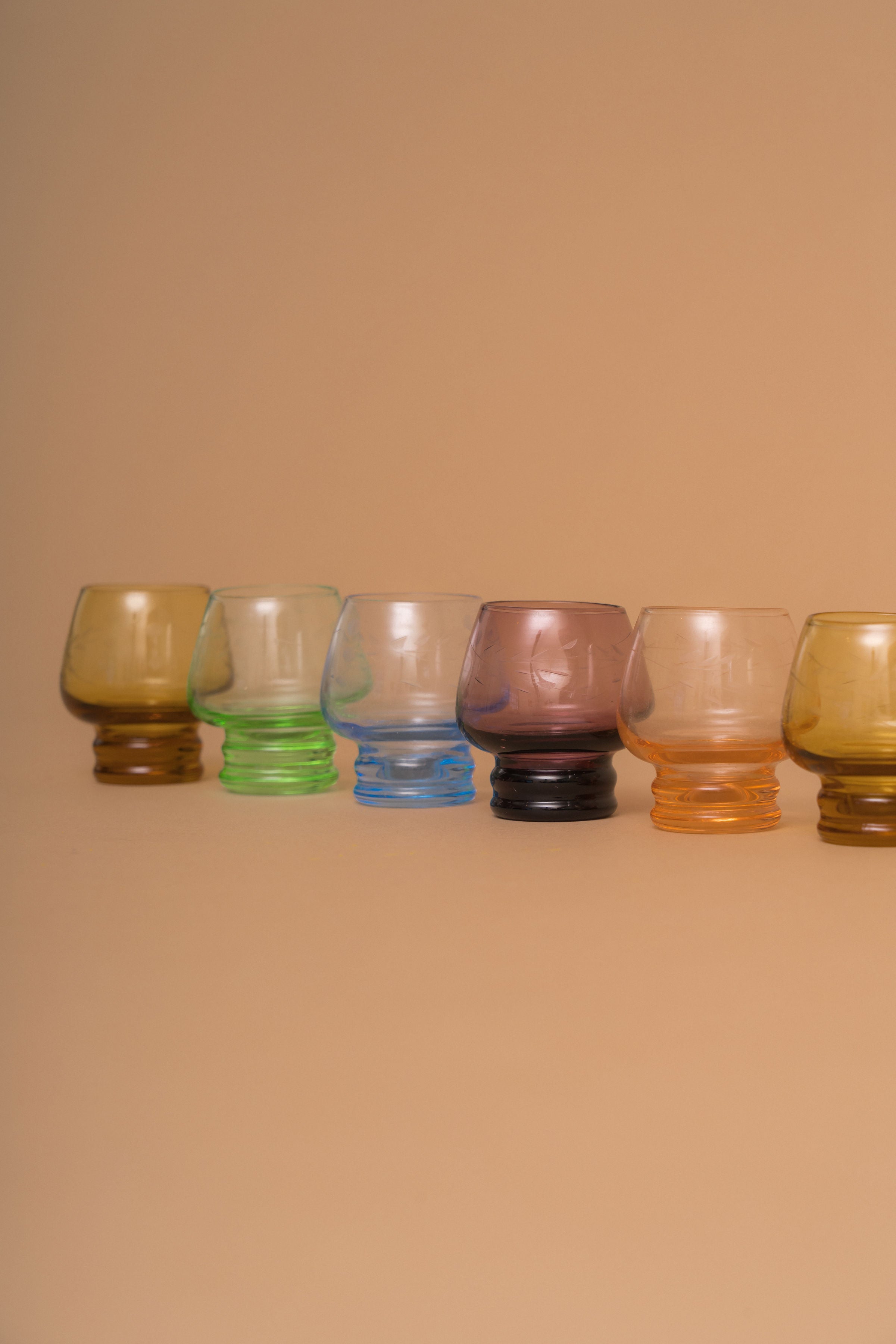 Hue Colored Shot Glass Set | Eufloria Market